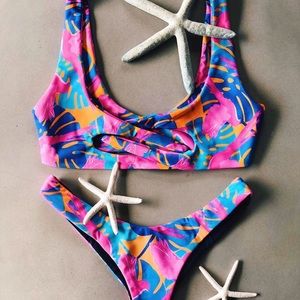 NWT Moana Bikini Set - Large